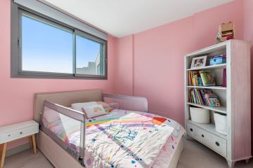 https://cdn.resales-online.com/public/14ldb8kixc/properties/90477b7cf8c211ef8cfb02e0405b089b/w1200/11-20939a0134ad724a8cb2a801094d15a4.jpg?v=1741162072