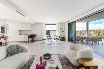 https://cdn.resales-online.com/public/14ldb8kixc/properties/90477b7cf8c211ef8cfb02e0405b089b/w1200/15-11d12f2f454f2f5e9b981fdd8b901d51.jpg?v=1741162072