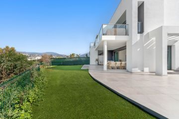 https://cdn.resales-online.com/public/14ldb8kixc/properties/90477b7cf8c211ef8cfb02e0405b089b/w1200/23-79897b85162c6a486c7a4d1eb46924dd.jpg?v=1741162072
