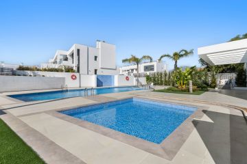 https://cdn.resales-online.com/public/14ldb8kixc/properties/90477b7cf8c211ef8cfb02e0405b089b/w1200/37-1d70d218e897435ff17cdff8e99bb5bf.jpg?v=1741330464