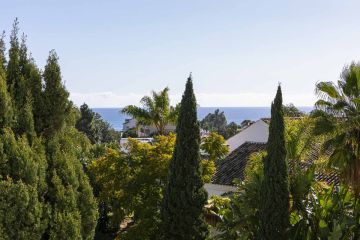 https://cdn.resales-online.com/public/8vwaux86t3/properties/bcd4ae0befc011ef8cfb02e0405b089b/w1200/25-45e7a00e8ada30030040e20a35fbccfd.jpg?v=1740083289