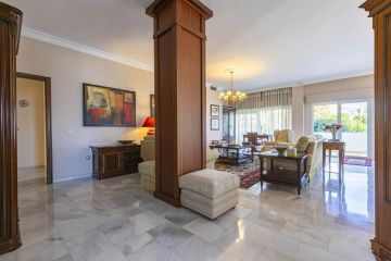 https://cdn.resales-online.com/public/8vwaux86t3/properties/bcd4ae0befc011ef8cfb02e0405b089b/w1200/34-2e8657844e540eba0189d71f472ffca9.jpg?v=1740083289