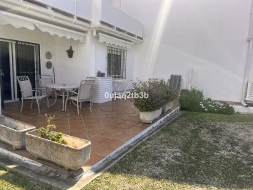 https://cdn.resales-online.com/public/0ujaq2tb3b/properties/e300240bf82a11ef8cfb02e0405b089b/w1200/33-f37a7fab00fce6ff6b895520b67d6d6d.jpg?v=1741264004