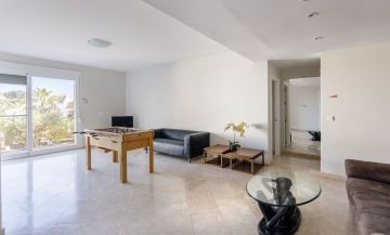 https://cdn.resales-online.com/public/ppg8p6eobndgyqok/properties/dab07b65fdbc11ef8cfb02e0405b089b/w1200/15-11d12f2f454f2f5e9b981fdd8b901d51.jpg?v=1741622421