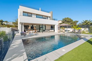 https://cdn.resales-online.com/public/ilmgg1itp5/properties/8c74a4eaf8e911ef8cfb02e0405b089b/w1200/2-5bd7b9d04b45e33852eaf0ec6670150d.jpg?v=1741168640