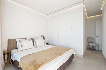 https://cdn.resales-online.com/public/ilmgg1itp5/properties/8c74a4eaf8e911ef8cfb02e0405b089b/w1200/37-1d70d218e897435ff17cdff8e99bb5bf.jpg?v=1741168640