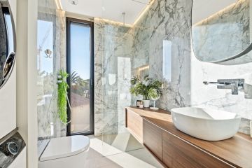 https://cdn.resales-online.com/public/ilmgg1itp5/properties/8c74a4eaf8e911ef8cfb02e0405b089b/w1200/38-9b9a71c4c46e127e5c6f91a74b158396.jpg?v=1741168640