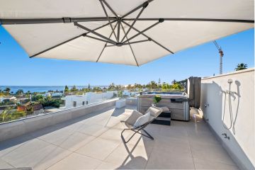 https://cdn.resales-online.com/public/ilmgg1itp5/properties/8c74a4eaf8e911ef8cfb02e0405b089b/w1200/42-3aa90f523689fc5a59d5d37badfe1b6f.jpg?v=1741168640