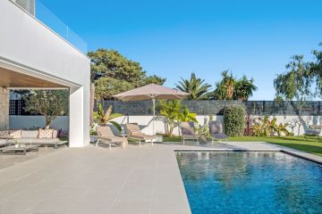 https://cdn.resales-online.com/public/ilmgg1itp5/properties/8c74a4eaf8e911ef8cfb02e0405b089b/w1200/7-aa4cc561180b369757c0bb4af9886cd3.jpg?v=1741168640
