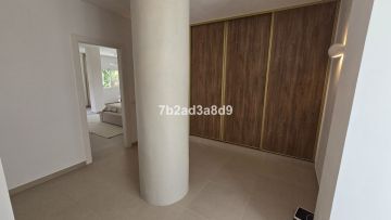 https://cdn.resales-online.com/public/7b2ad3a8d9/properties/760a47a5fddd11ef8cfb02e0405b089b/w1200/11-20939a0134ad724a8cb2a801094d15a4.jpg?v=1741635696