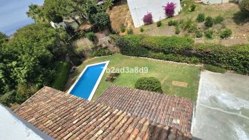 https://cdn.resales-online.com/public/7b2ad3a8d9/properties/760a47a5fddd11ef8cfb02e0405b089b/w1200/26-c684a62c9f160a1f90904dd925da0645.jpg?v=1741635696
