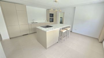 https://cdn.resales-online.com/public/7b2ad3a8d9/properties/760a47a5fddd11ef8cfb02e0405b089b/w1200/33-f37a7fab00fce6ff6b895520b67d6d6d.jpg?v=1741635696