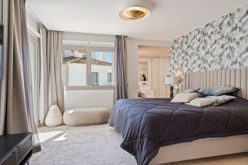 https://cdn.resales-online.com/public/vumcvajtgsjl4vtp/properties/6014e3a4f60011ef8cfb02e0405b089b/w1200/18-cc72f169493c096e712837ff5d8b6e41.jpg?v=1740770740