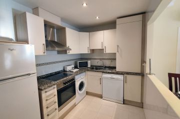 https://cdn.resales-online.com/public/9btkjerp6k/properties/2a6d5580ff3b11ef8cfb02e0405b089b/w1200/10-bb915d1cb19341576dcdc994b81ab9c5.jpg?v=1741785199