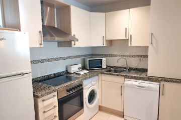 https://cdn.resales-online.com/public/9btkjerp6k/properties/2a6d5580ff3b11ef8cfb02e0405b089b/w1200/11-20939a0134ad724a8cb2a801094d15a4.jpg?v=1741785199