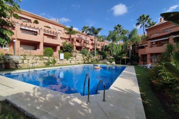 https://cdn.resales-online.com/public/9btkjerp6k/properties/2a6d5580ff3b11ef8cfb02e0405b089b/w1200/18-cc72f169493c096e712837ff5d8b6e41.jpg?v=1741785199