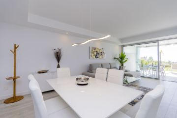 https://cdn.resales-online.com/public/rvs13dstz7/properties/3a3a61bdff3111ef8cfb02e0405b089b/w1200/22-bcf8e6250e0bab365f900a8ac31ac040.jpg?v=1741781129