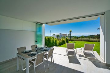 https://cdn.resales-online.com/public/rvs13dstz7/properties/3a3a61bdff3111ef8cfb02e0405b089b/w1200/3-e898b2bb2a2fdfd06d2c39894dce8316.jpg?v=1741781129