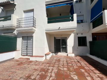 https://cdn.resales-online.com/public/lez7769oty/properties/2d01db43001411f08cfb02e0405b089b/w1200/20-d1f7658cbe4ba6cd8666fec30fba80ad.jpg?v=1741879565