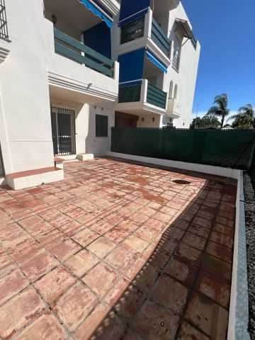 https://cdn.resales-online.com/public/lez7769oty/properties/2d01db43001411f08cfb02e0405b089b/w1200/21-2c707e7c511429b4f8ec4ee5f221ddb6.jpg?v=1741879565