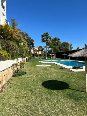 https://cdn.resales-online.com/public/lez7769oty/properties/2d01db43001411f08cfb02e0405b089b/w1200/7-aa4cc561180b369757c0bb4af9886cd3.jpg?v=1741879565