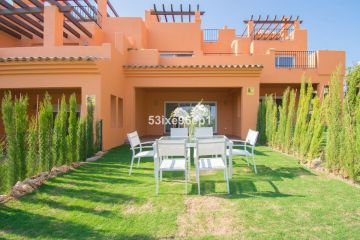 https://cdn.resales-online.com/public/53ixe96ep1/properties/f132f576ffec11ef8cfb02e0405b089b/w1200/43-a8f5d713bac48f35147f2e8bcee96193.jpg?v=1741946505