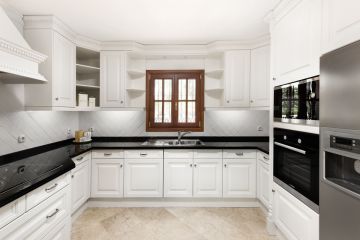 https://cdn.resales-online.com/public/il4vtp31fv/properties/9926365f033611f08cfb02e0405b089b/w1200/41-0bdc8f07789df4609410591d8ac779d9.jpg?v=1742223382
