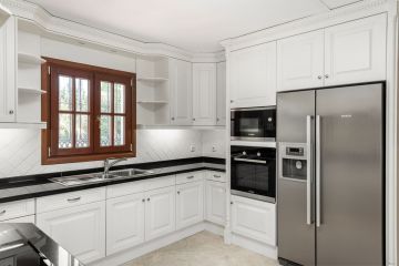 https://cdn.resales-online.com/public/il4vtp31fv/properties/9926365f033611f08cfb02e0405b089b/w1200/42-3aa90f523689fc5a59d5d37badfe1b6f.jpg?v=1742223382