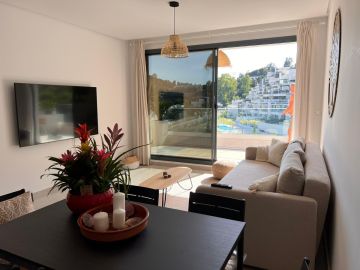 https://cdn.resales-online.com/public/nn7cl5i4kw/properties/b6b3c026033011f08cfb02e0405b089b/w1200/11-20939a0134ad724a8cb2a801094d15a4.jpg?v=1742221757