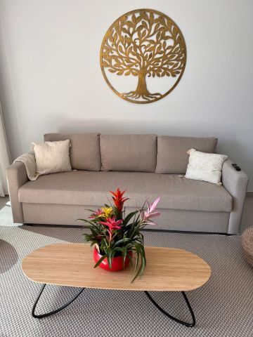 https://cdn.resales-online.com/public/nn7cl5i4kw/properties/b6b3c026033011f08cfb02e0405b089b/w1200/6-241328e1bcc9c0d8ce1222beb6c967a8.jpg?v=1742221757