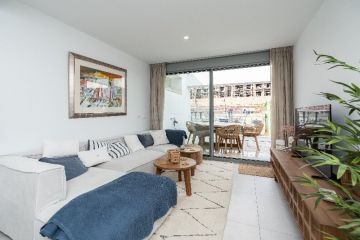https://cdn.resales-online.com/public/acvnpkvvsf/properties/5ff0950e031611f08cfb02e0405b089b/w1200/14-d70dc3102c00d7be0e872dfe1c1f86d7.jpg?v=1742209508