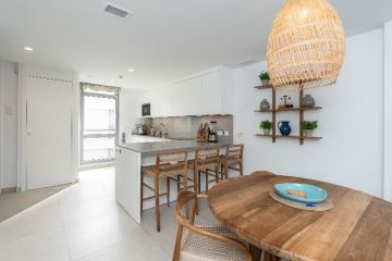 https://cdn.resales-online.com/public/acvnpkvvsf/properties/5ff0950e031611f08cfb02e0405b089b/w1200/15-11d12f2f454f2f5e9b981fdd8b901d51.jpg?v=1742209508