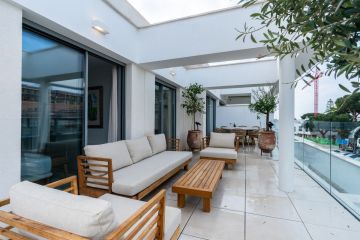 https://cdn.resales-online.com/public/acvnpkvvsf/properties/5ff0950e031611f08cfb02e0405b089b/w1200/22-bcf8e6250e0bab365f900a8ac31ac040.jpg?v=1742209508