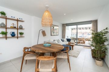 https://cdn.resales-online.com/public/acvnpkvvsf/properties/5ff0950e031611f08cfb02e0405b089b/w1200/3-e898b2bb2a2fdfd06d2c39894dce8316.jpg?v=1742209508
