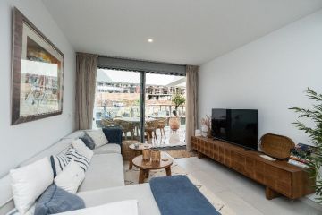 https://cdn.resales-online.com/public/acvnpkvvsf/properties/5ff0950e031611f08cfb02e0405b089b/w1200/7-aa4cc561180b369757c0bb4af9886cd3.jpg?v=1742209508
