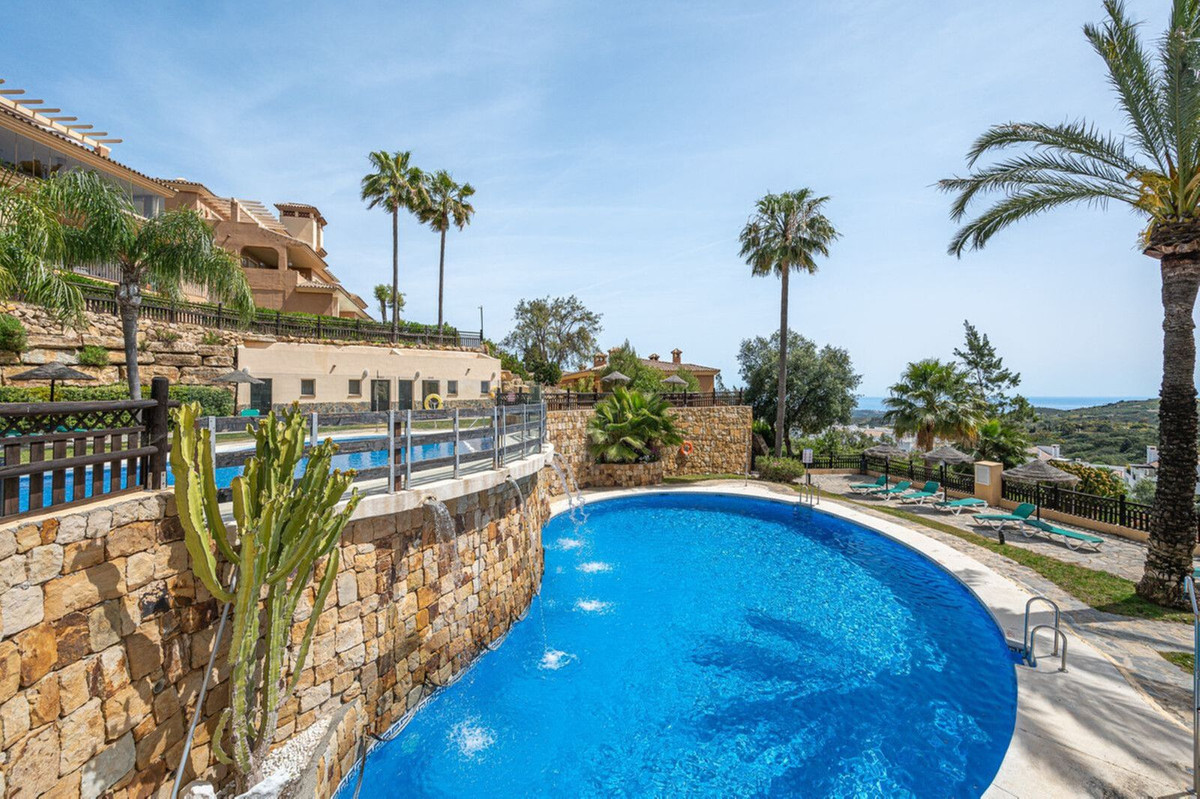 https://cdn.resales-online.com/public/pcescfpmbk/properties/33b18fcb01a111f08cfb02e0405b089b/w1200/1-7980e48d732b6fc85c14b43b94d2aa54.jpg?v=1742049366