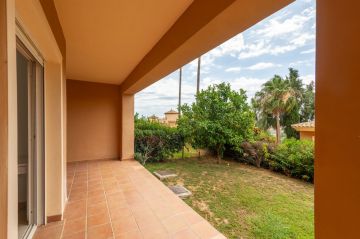 https://cdn.resales-online.com/public/hfuarlir3d/properties/72c93a2103ed11f08cfb02e0405b089b/w1200/18-cc72f169493c096e712837ff5d8b6e41.jpg?v=1742303152
