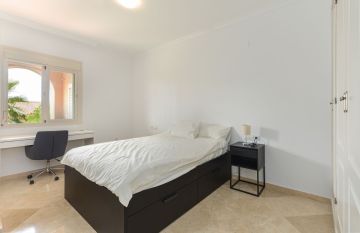 https://cdn.resales-online.com/public/hfuarlir3d/properties/72c93a2103ed11f08cfb02e0405b089b/w1200/25-45e7a00e8ada30030040e20a35fbccfd.jpg?v=1742303152
