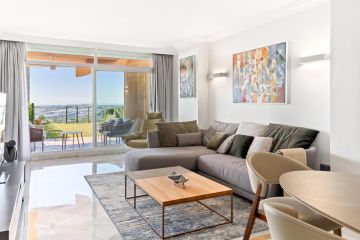 https://cdn.resales-online.com/public/om3hy319akz17dau/properties/89a1ee29028611f08cfb02e0405b089b/w1200/2-5bd7b9d04b45e33852eaf0ec6670150d.jpg?v=1742238791