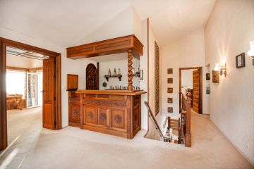 https://cdn.resales-online.com/public/bsa170ai1d/properties/8f5916e5b31d11eba13006b3c6b82ba8/w1200/13-5fd73dea700db77384c091ca9818b1a9.jpg?v=1621004615