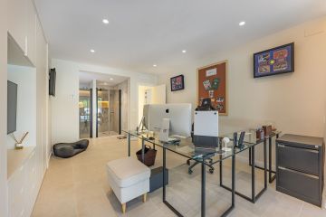 https://cdn.resales-online.com/public/86l1hb0hs4/properties/fe2c500b04eb11f08cfb02e0405b089b/w1200/1-7980e48d732b6fc85c14b43b94d2aa54.jpg?v=1742410889
