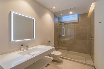 https://cdn.resales-online.com/public/86l1hb0hs4/properties/3938f4cc04e611f08cfb02e0405b089b/w1200/16-ec67b526875bf0124b6ce4328a754439.jpg?v=1742408791