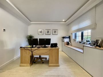 https://cdn.resales-online.com/public/r1zadf0r2w/properties/ad903f6f030811f08cfb02e0405b089b/w1200/23-79897b85162c6a486c7a4d1eb46924dd.jpg?v=1742416974