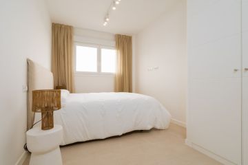 https://cdn.resales-online.com/public/hh4320sdev/properties/4af22721fd9d11ef8cfb02e0405b089b/w1200/11-20939a0134ad724a8cb2a801094d15a4.jpg?v=1742471819