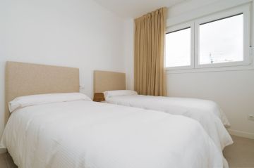 https://cdn.resales-online.com/public/hh4320sdev/properties/4af22721fd9d11ef8cfb02e0405b089b/w1200/9-467d0cee5b725f3ef65f102a0c2e69c0.jpg?v=1742471819