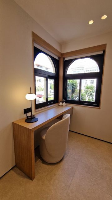 https://cdn.resales-online.com/public/86l1hb0hs4/properties/fe8c80afa02111ef84cf0217bc231ef4/w1200/5-3595ad71cbd87be6c3643a4285ef4791.jpg?v=1738198434