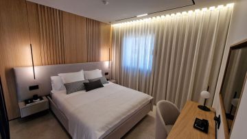 https://cdn.resales-online.com/public/86l1hb0hs4/properties/fe8c80afa02111ef84cf0217bc231ef4/w1200/7-aa4cc561180b369757c0bb4af9886cd3.jpg?v=1738198434