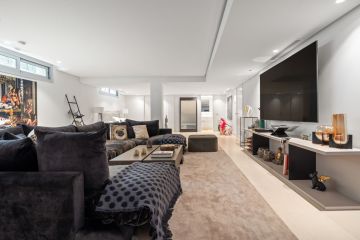 https://cdn.resales-online.com/public/zzqgzfnxlxnq9zyt/properties/0406c595050011f08cfb02e0405b089b/w1200/15-11d12f2f454f2f5e9b981fdd8b901d51.jpg?v=1743585013