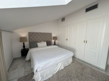 https://cdn.resales-online.com/public/ji01jy8heq/properties/44933ddc098311f08cfb02e0405b089b/w1200/20-d1f7658cbe4ba6cd8666fec30fba80ad.jpg?v=1742916040