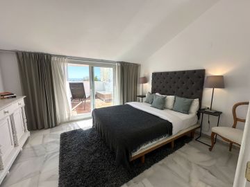 https://cdn.resales-online.com/public/ji01jy8heq/properties/44933ddc098311f08cfb02e0405b089b/w1200/4-c23c0f86247804fa50226aecd8b0b2c8.jpg?v=1742916040